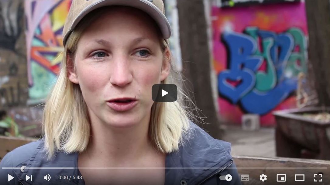 Video zu Spot on, Girls! 2017 auf Youtube